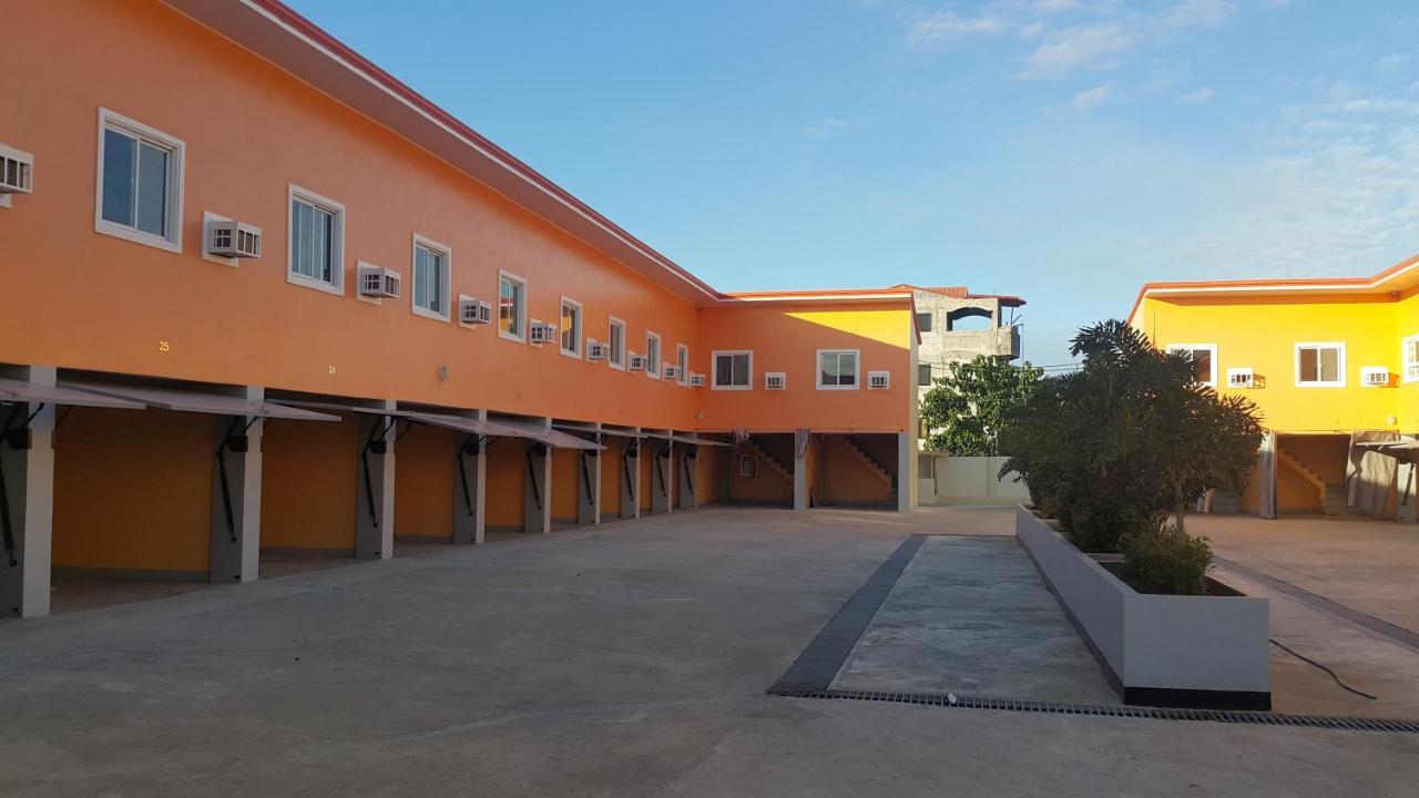 Ukl Ever Resort Hotel Laoag Extérieur photo
